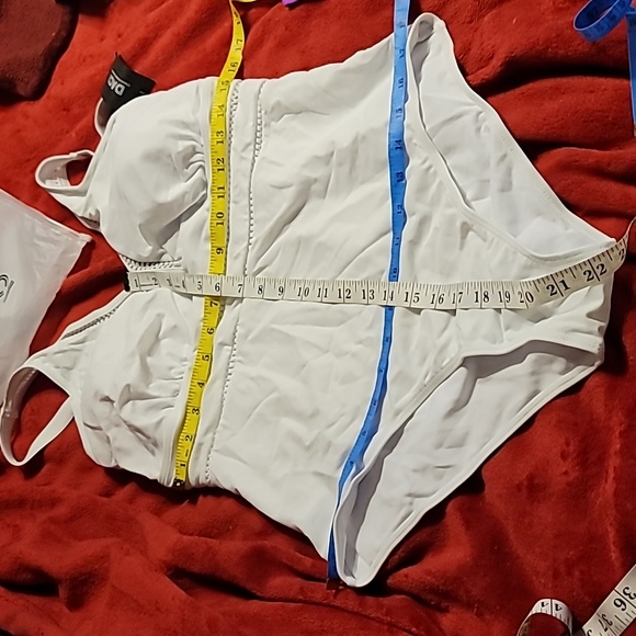 NWT Stunning Crochet Detail Plus Size Bathing Swim Suit One Piece White XXL - Picture 8 of 12